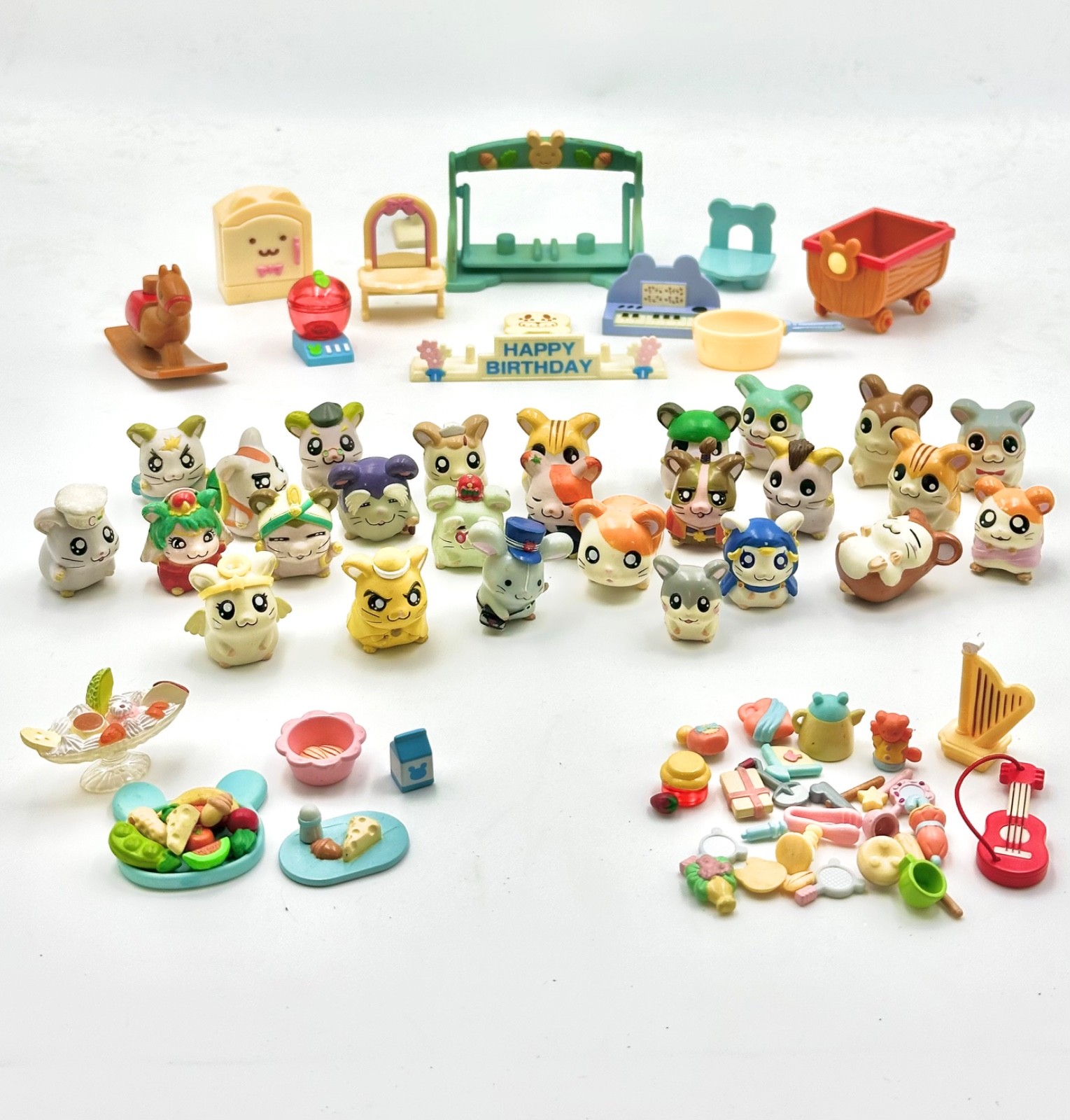 Hamtaro Ham Ham 26 Mini Figures Doll & Lots of Accessories Playset