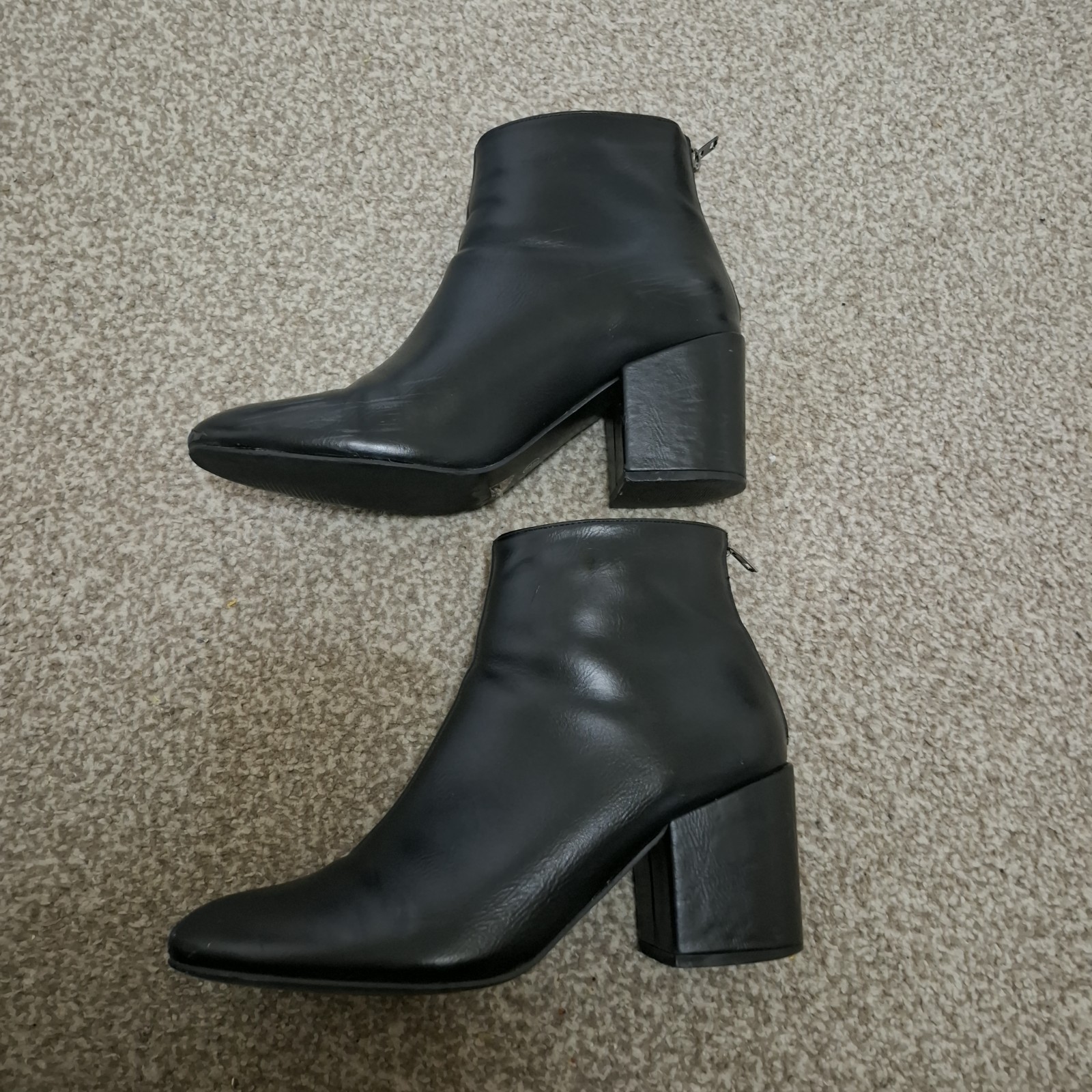 Ladies Truffle Collection Black Ankle Boots Size 8/41.