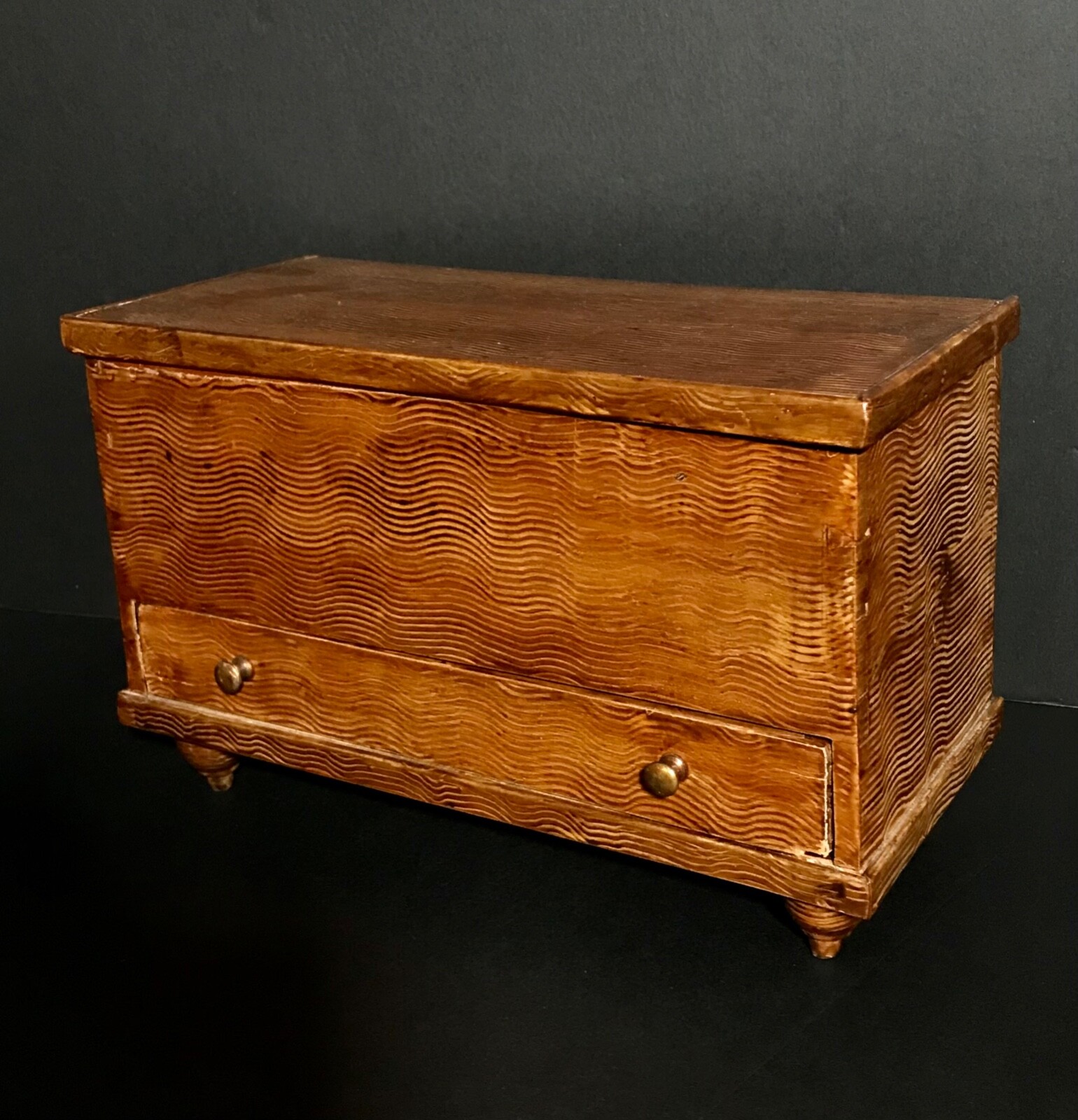 19TH C NORTHEASTERN MINIATURE GRAIN PAINTED BLANKET CHEST,DOVETAILS,SQUARE NAILS eBay