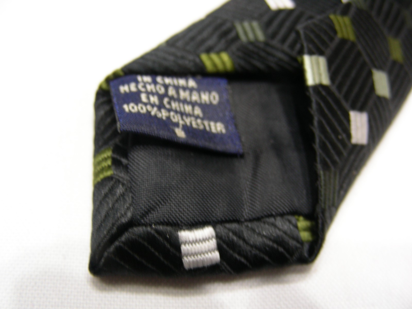 VAN HEUSEN - GEOMETRIC PATTERNED - POLYESTER NECK… - image 6