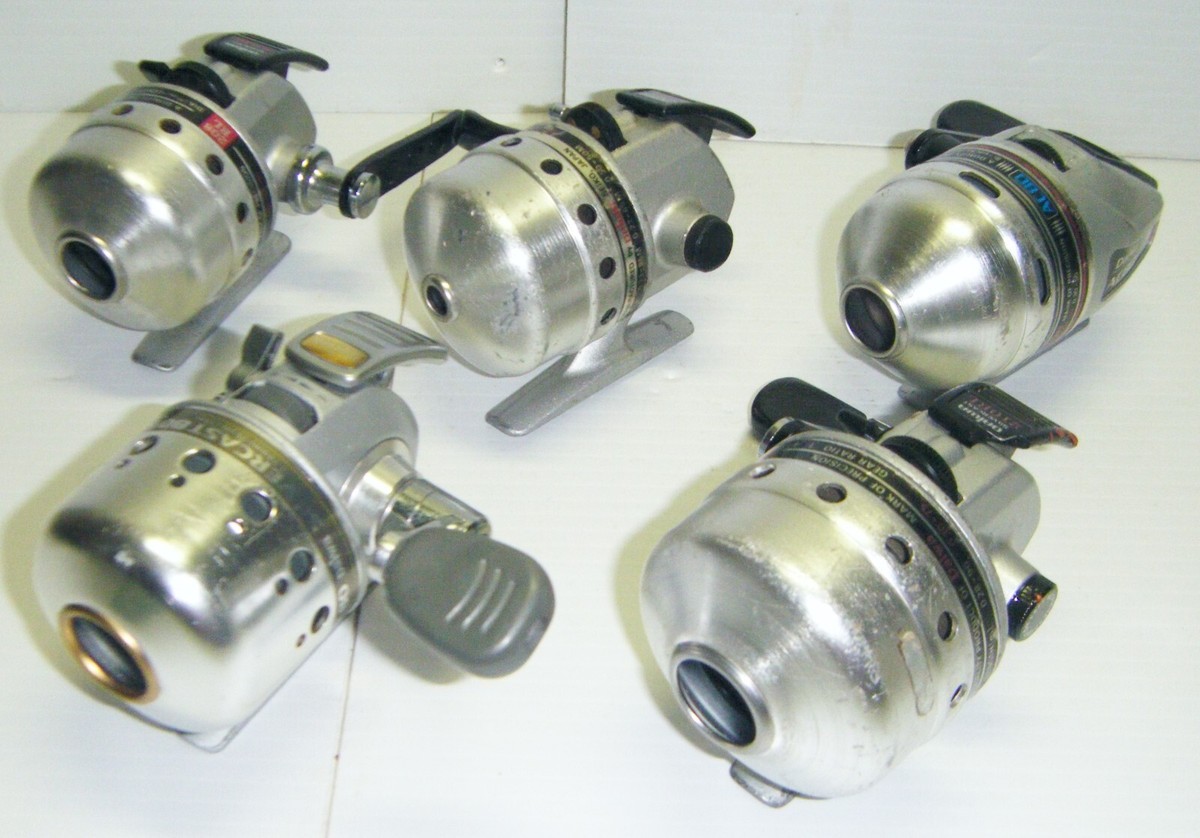 5 Vintage Daiwa Spincast fishing reels - AC80, Silvercast80