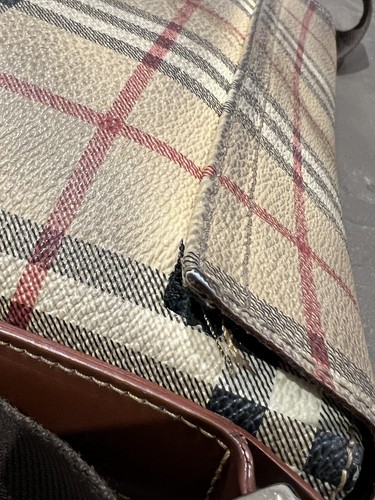 BORSA MESSENGER A TRACOLLA VINTAGE BURBERRY BEIGE/TAN NOVAS IN TELA PRE-AMATA - Foto 9 di 22