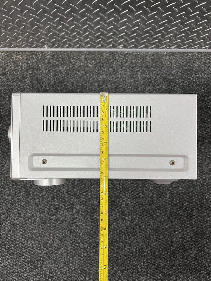 Sony STR-K700 Surroud 5.1 Ch. Receiver Opt/Coax Silver No Remote - Image 3 of 4