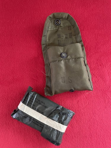 Late - Post Vietnam War Nylon US First Aid Pouch M-1967 with Bandage Set