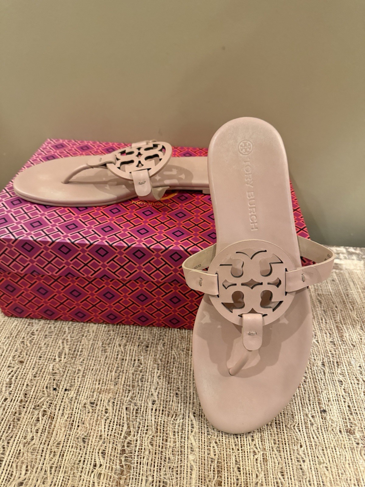 Tory Burch Miller Soft Sandals In  Makeup Tan Pale Pink Sz-9.5 298$ thumbnail 6