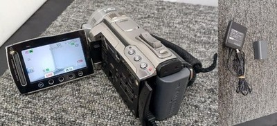 JVC Everio GZ-HM400-S Compact Digital Video Camera Optical zoom 10x Silver