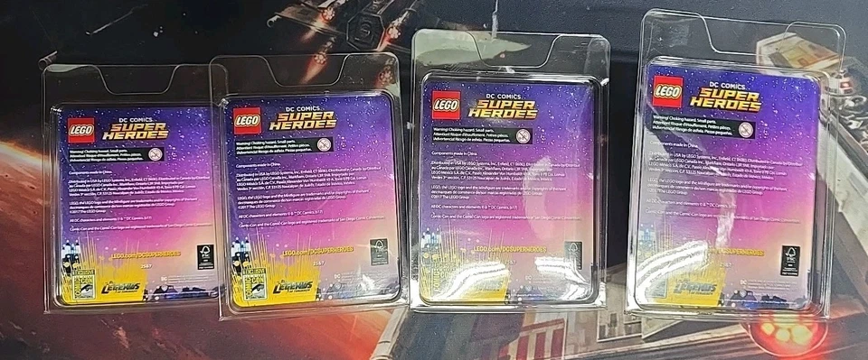 LEGO SDCC COMIC CON 2017 VIXEN MINIFIGURE LEGENDS OF TOMORROW DC SUPER HEROES  - Image 4 of 4