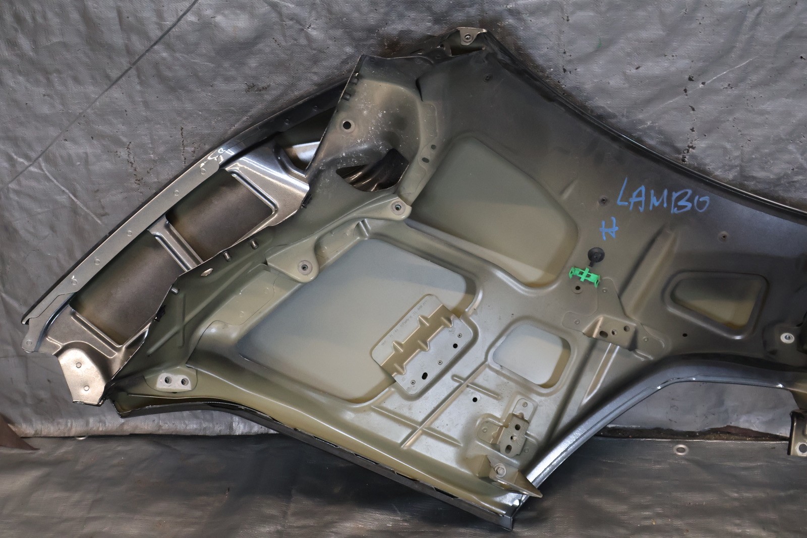 2015-2022 LAMBORGHINI HURAN SPYDER OEM RH PASSENGER REAR SIDE QUARTER PANEL