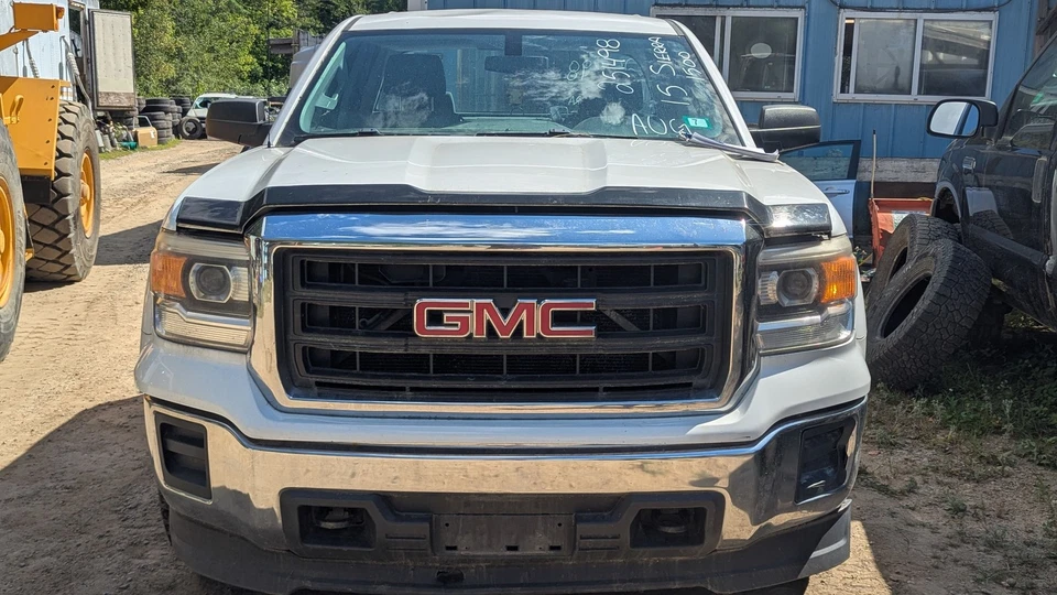 Tail Light Assembly GMC SIERRA 1500 2500 3500 Left 14 15 LH REAR LAMP - Image 3 of 4