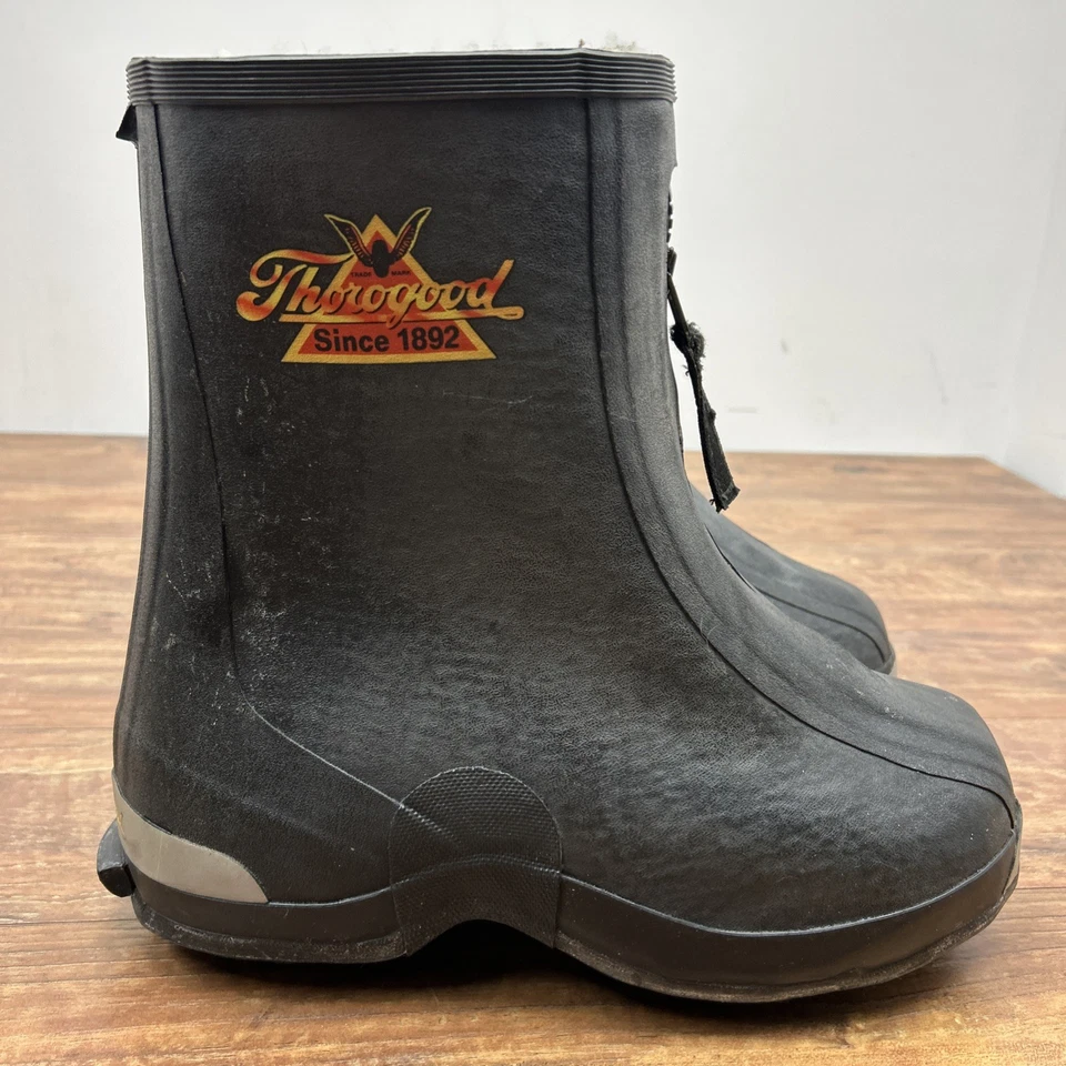 Sobrezapato de goma con tachuelas Thorogood Overboot antideslizante pesca en hielo EE. UU. 11 aislado Foto 4 de 4