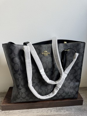 Coach Signature Logo Tote Bag Black Gray Gold Hardware Zip Closure
