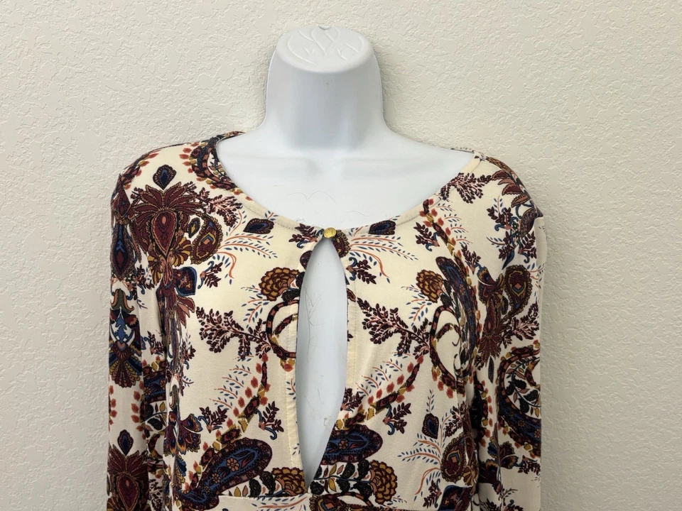 Venus Hi-Low Flutter Long Sleeve Dress Size M Boho Glam Keyhole Chest Paisley N1 - Image 2 of 4