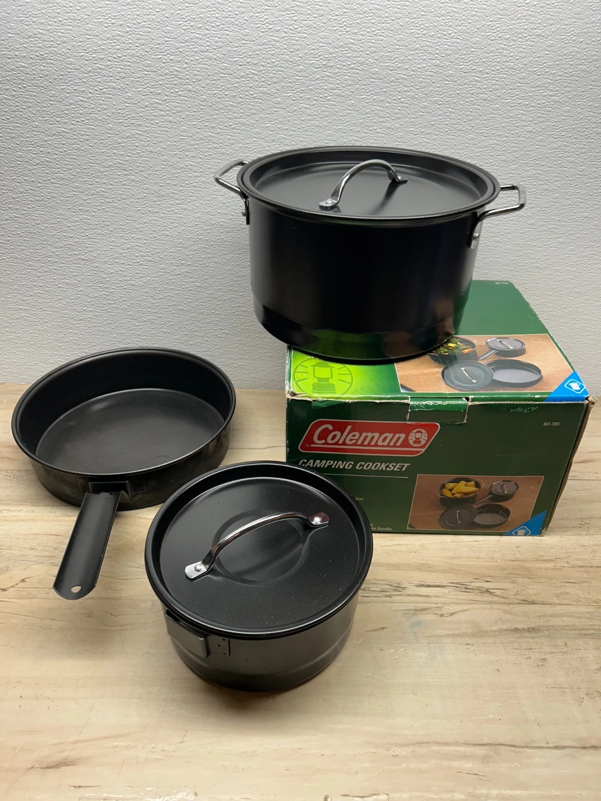 Coleman 6 Piece Family Camping Outdoor Cooking Set Stockpot Saucepan Fry Pan