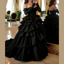 Ruffle Tiers Black Gothic Prom Dresses With Gloves Strapless Sweetheart Vintage