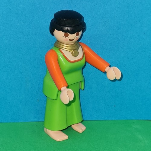Personnage Playmobil Avec Robe - Réf. 152 - Catégorie 1 - Occasion Très Bon état