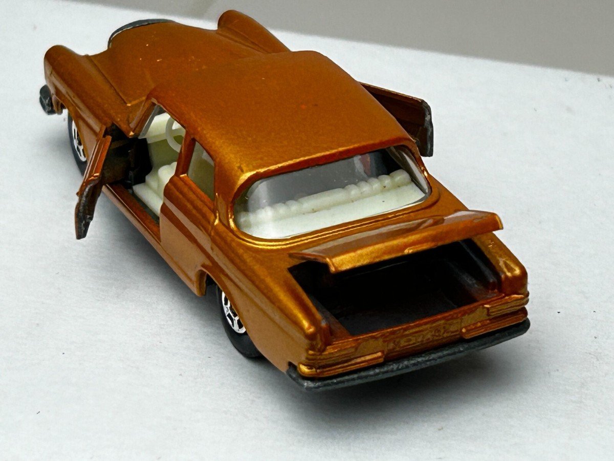マッチボックス SuperFast No.46 メルセデスベンツ 300SE Matchbox Superfast No. 46 Mercedes 300 SE Coupe with