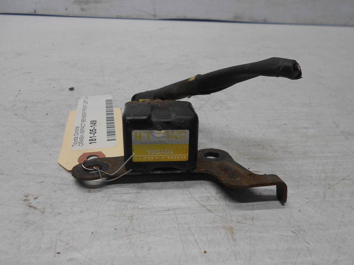 1998-2002 Toyota Corolla Crash Impact Sensor Front Left Driver