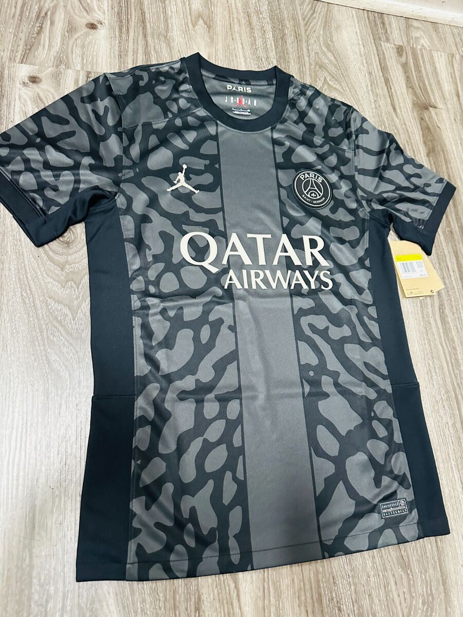 JORDAN PARIS SAINT GERMAIN THIRD JERSEY 23/24 BLACK/GRAY JORDAN PARIS SAINT GERMAIN THIRD JERSEY 23/24 BLACK/GRAY