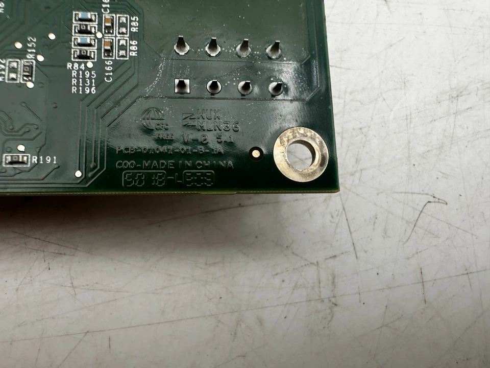 NEWISYS SANMINA PCB-01041-01-B-1A Power Splitter Card - Image 3 of 4