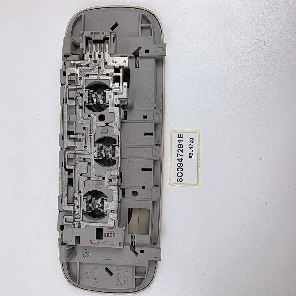 Luz de lectura interior techo trasero Volkswagen Jetta 2013-2017 3C0947291E Foto 2 de 4