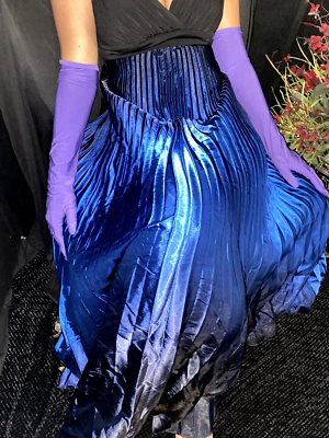 princess polly baby blue dress Marilyn Monroe's crème and blue ombre satin and tulle gown by Travilla from  There's No Business Like Show Business. (1954) : r/fashionhistory