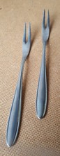 Marke Tischfein Crominox 2x Fleischgabel Wurstgabel Farbe silber - guter Zustand