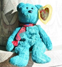 Ty Beanie Baby Wallace the Christmas Bear Mint with Mint Tags