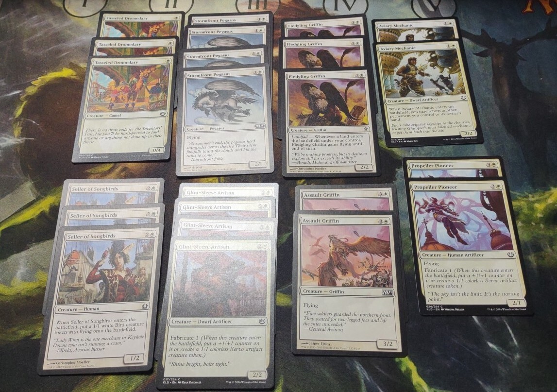 MTG Flying FABRICATE Token WHITE DECK Modern 60 Magic The Gathering Cards