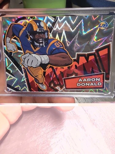 2025 Panini Absolute Aaron Donald Base (RAW)