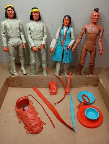 4+pcs Vintage Marx Johnny West Indian Action Figures Geronimo, Wildflower, Eagle