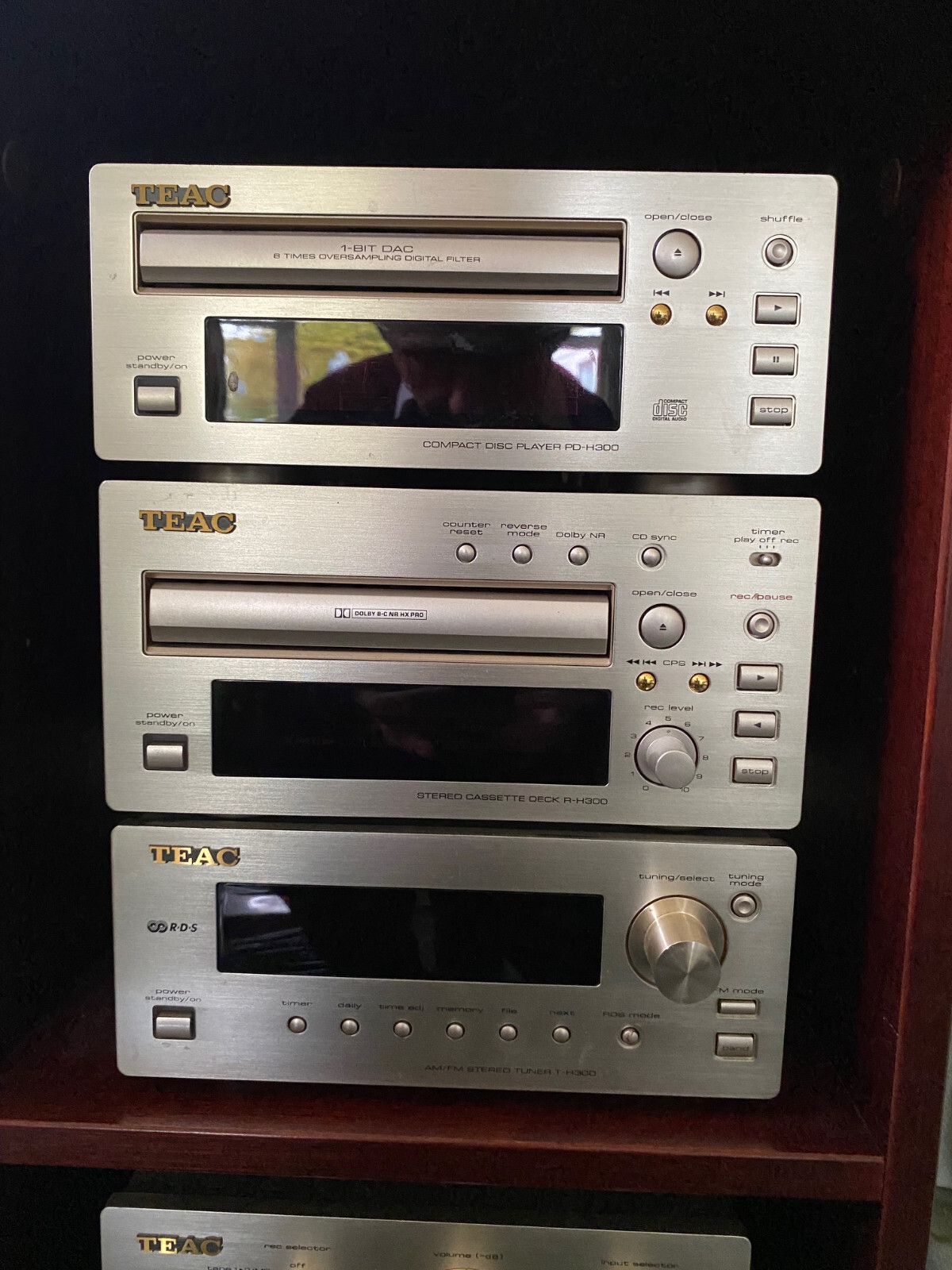 TEAC H300 Mini HiFi System, Sony Turntable in Rosewood KEF