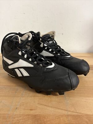 Reebok Junior Size 7.5  Football Cleated Shoes Black