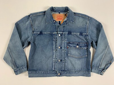 LEVIS X BEAMS SUPER WIDE TRUCKER JACKET BEAMS BLUE M NWT LEVIS X BEAMS SUPER WIDE TRUCKER JACKET BEAMS BLUE M NWT