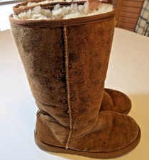 UGG Australia boots classic tall logo 5808 Leather brown Womens W7 W 7 hole