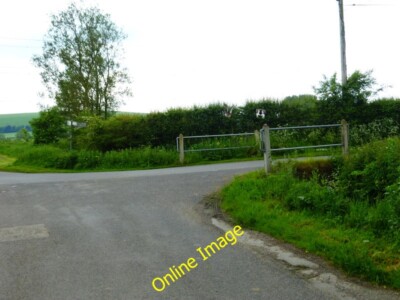 Foto 6x4 Kreuzung der Fahrspuren mit zwei Enten fliegen East Meon c2014
