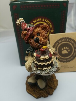 1995 Boyds Bear & Friends Bearstone Collection Mr. Harrison's Birthday 17E/630