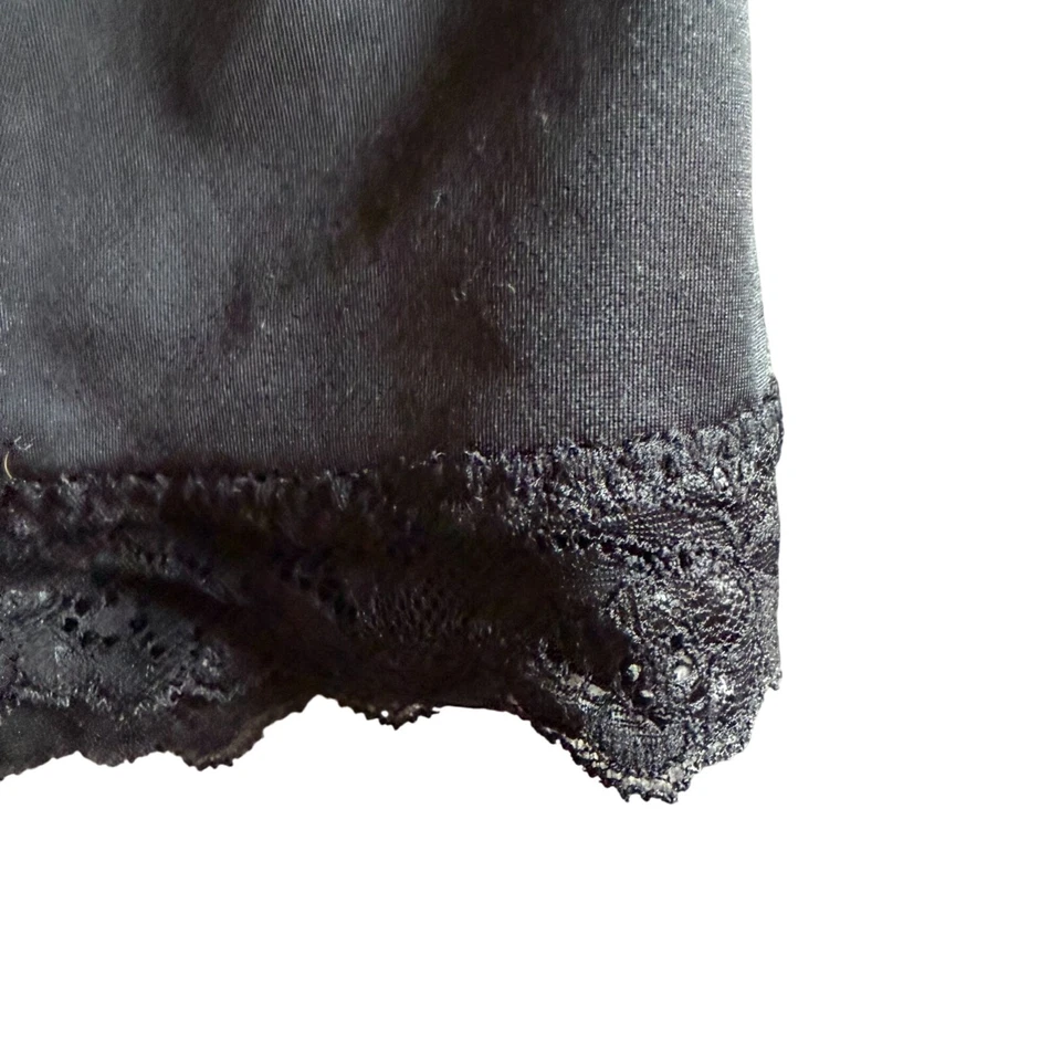 Prendas moldeadoras Spanx by Sara Blakely de una pieza grandes negras para mujer Foto 3 de 4