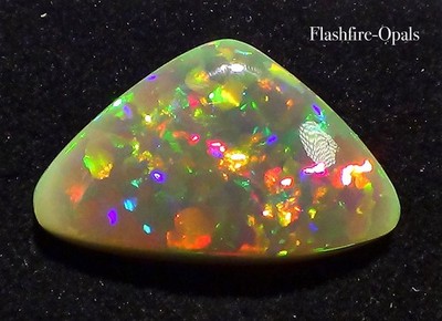 8,2 ct.  GEM WELO OPAL  BRILLIANT ROT-GOLD-GRÜN BLOCK PATTERN *FLASHFIRE-OPALS*