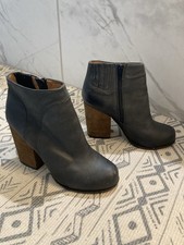 Jeffrey Campbell Hanger Ankle Booties charcoal gray Leather Stacked Heels Sz 8