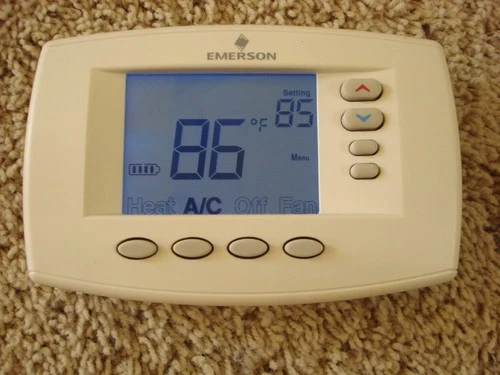 Emerson Programmable Digital Thermostat White Heat/Cool