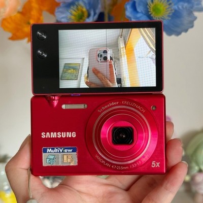 Samsung MV800 Compact Digital Camera 16MP 5x Optical Zoom with Touchscreen Red