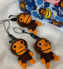 NWT A Bathing Ape Baby Milo Plush Charm Toy   1pc BAPE Keychain Accessory