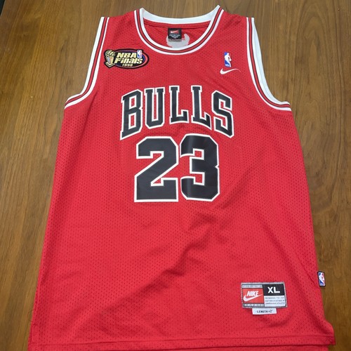 Nike Michael Jordan Bulls Trikot XL Rot Genäht Nike Team NBA Finals 1998 +2