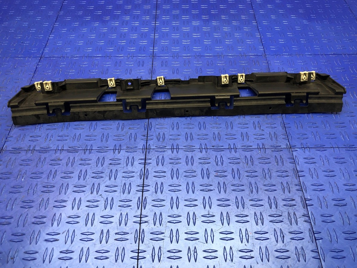 2016-2019 BMW 750I FRONT BUMPER CROSS MEMBER BRACKET COVER 