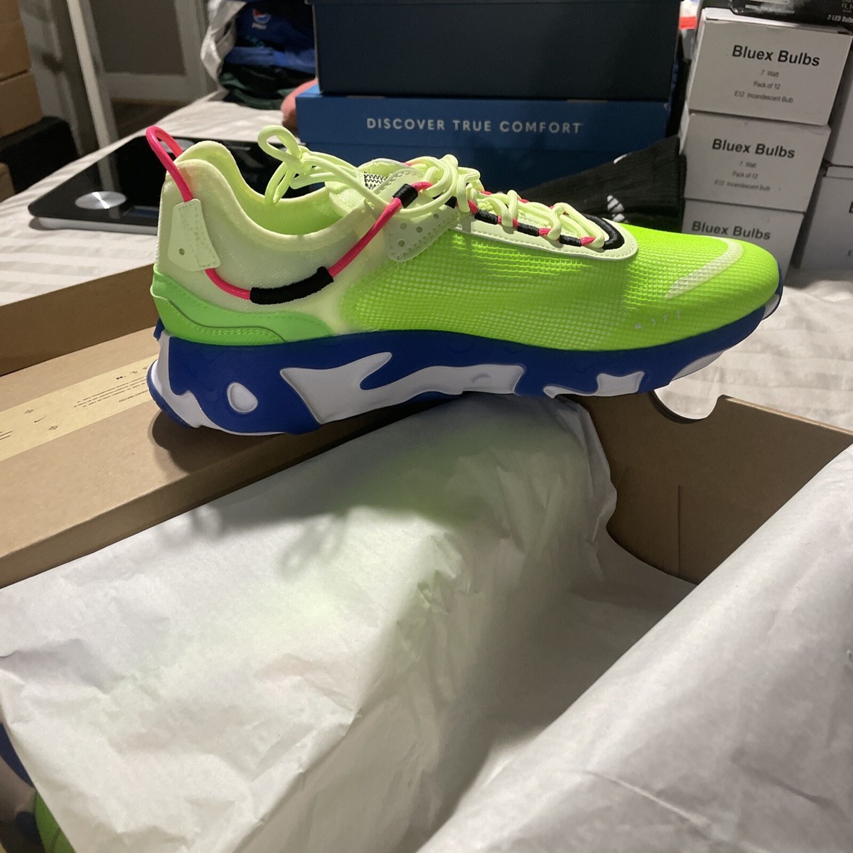Size 11 - Nike React Live Premium Barely Volt Hyper Royal