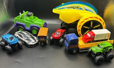Gemischtes Spielzeugfahrzeug Konvolut Monstertrucks Porsche Hulk Auto Truck Restposten