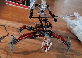 Lego 8764 Bionicle VEZON & FENRAKK With instructions & box. Has Flaws Pleas read
