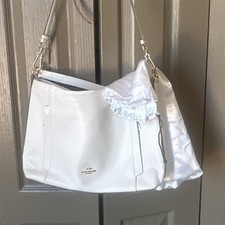 Coach White Medium Shoulder Bag, Zip Closure, Detachable Strap, Lined