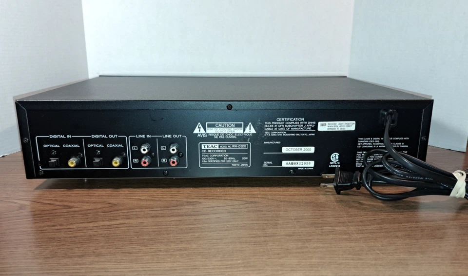 TEAC RW-D200 CD Recorder Player CD-RW - For PARTS/REPAIR ONLY - Image 3 of 4