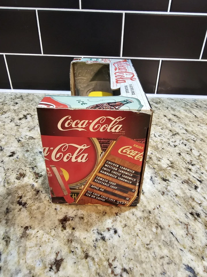 Banco de monedas de metal fundido a presión panel de entrega Chevrolet Coca Cola 1936 escala 1/43 Foto 3 de 4